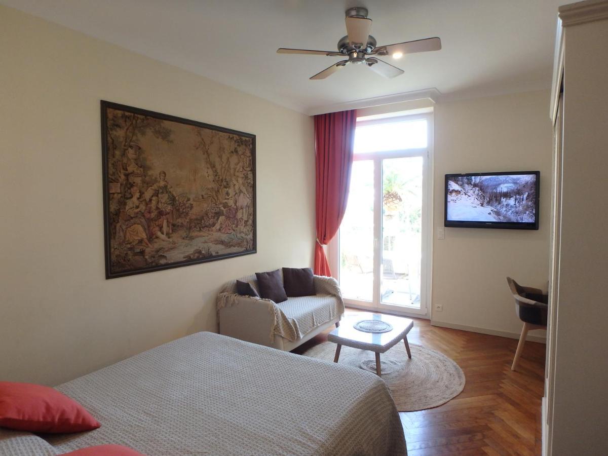 Veles Aparthotel 3*