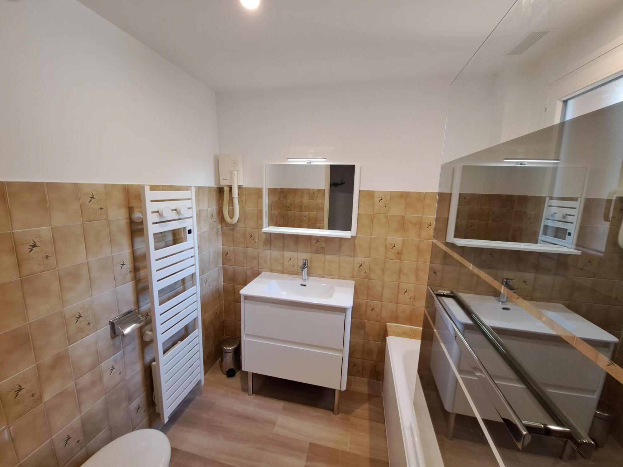 Aparthotel Veles 3*