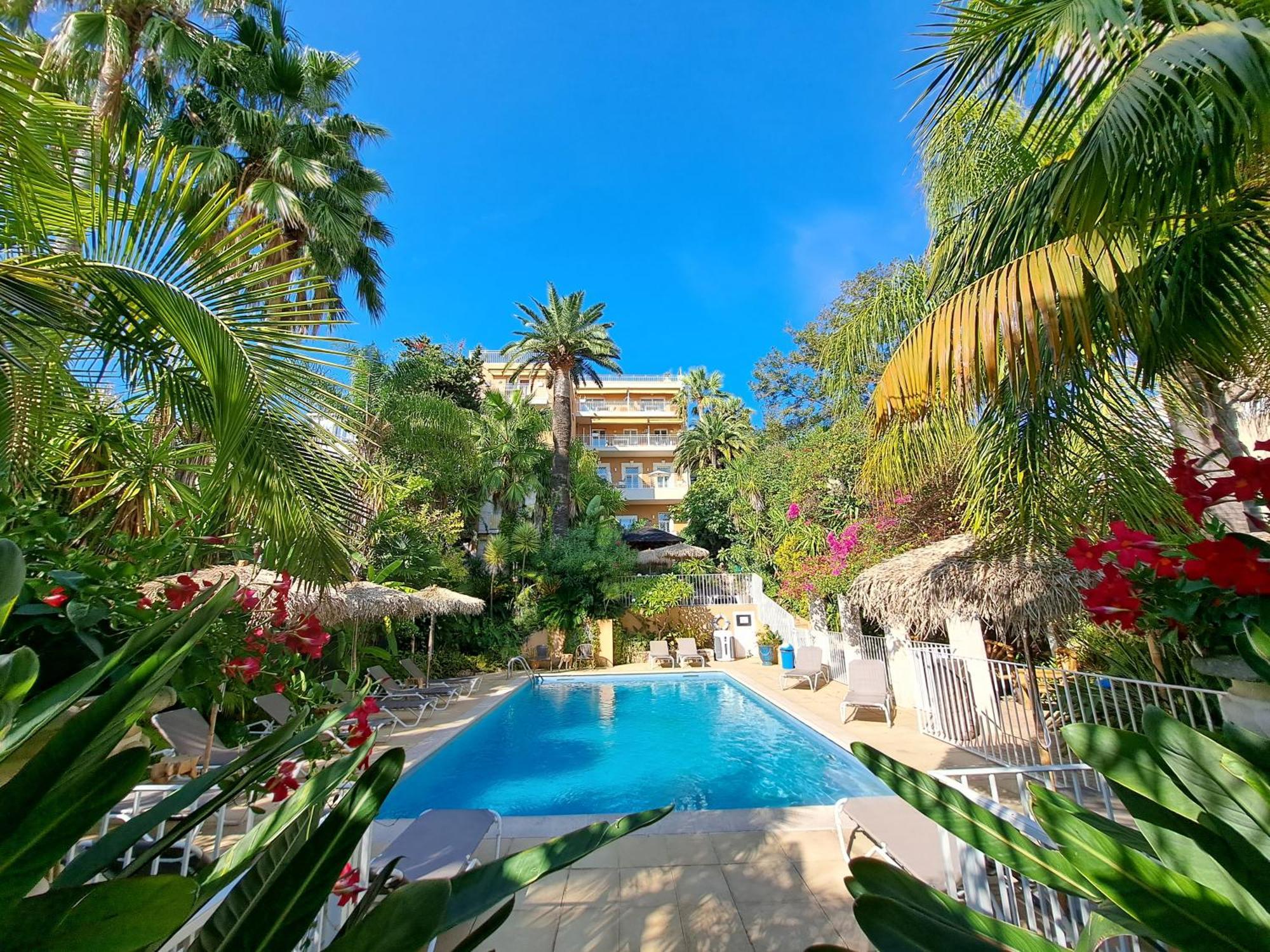 Veles 3* Cannes